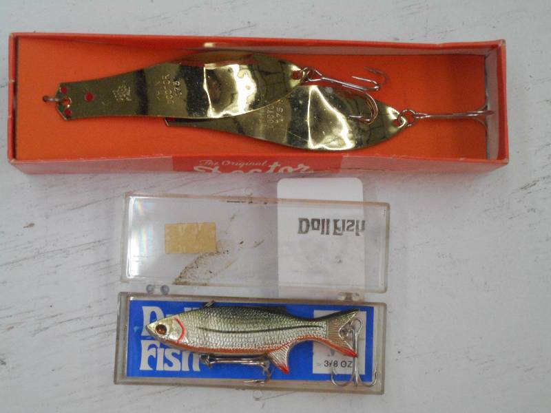 lot 134 image: Lot Of (2) Doctor Spoon Lures & (1)...