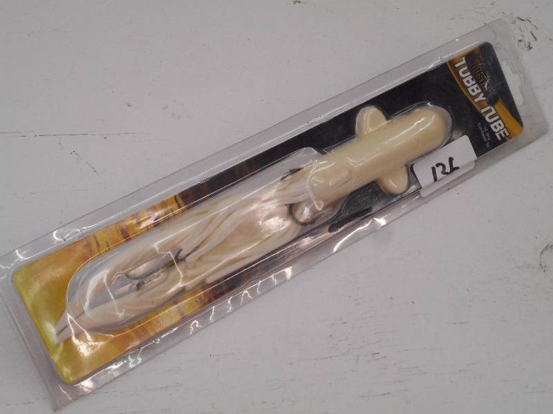 lot 136 image: (1) New Tubby Tube 14 Twin Reaper ...