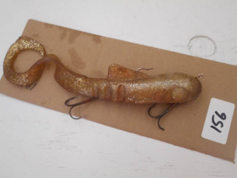 lot 156 image: (1) 18 Muskie Lure ...