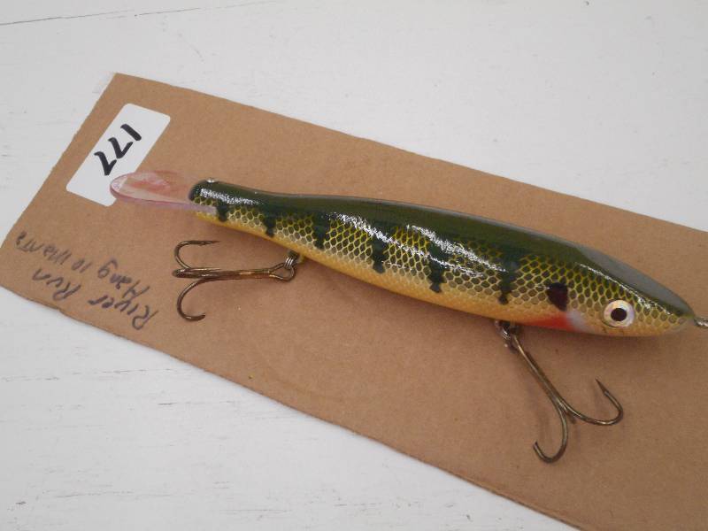 lot 177 image: (1) River Run Hang-10 Manta Muskie ...