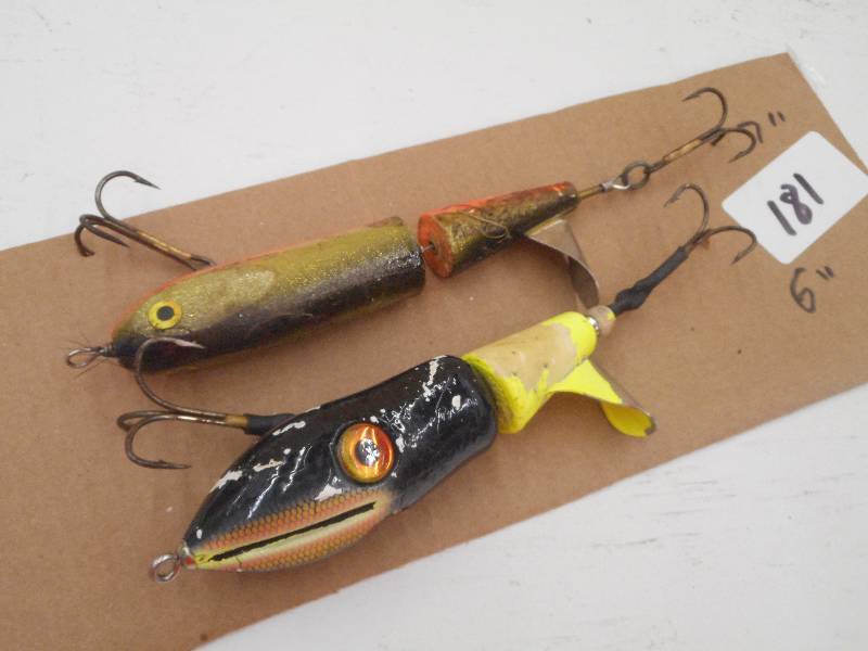 lot 181 image: (1) 6 & (1) 7 Muskie Lures ...