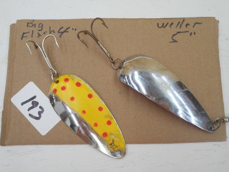 lot 193 image: (1) Weller 5 & (1) 4 Big Flash Mu...