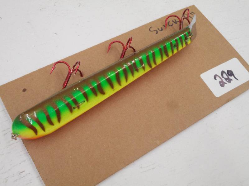 lot 229 image: (1) 9 Suick Muskie Lure ...