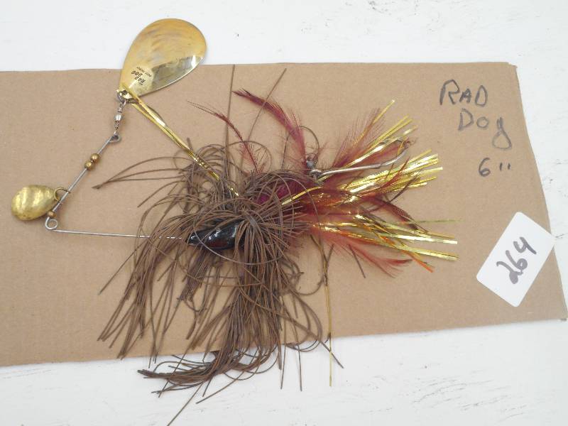 lot 264 image: (1) 6 Rad Dog Muskie Lure ...