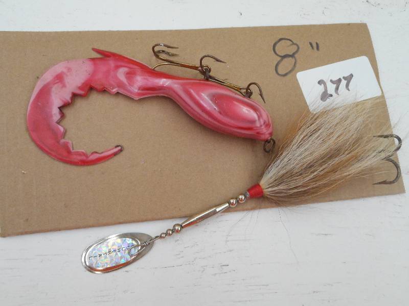 lot 277 image: (2) 8 Muskie Lures ...
