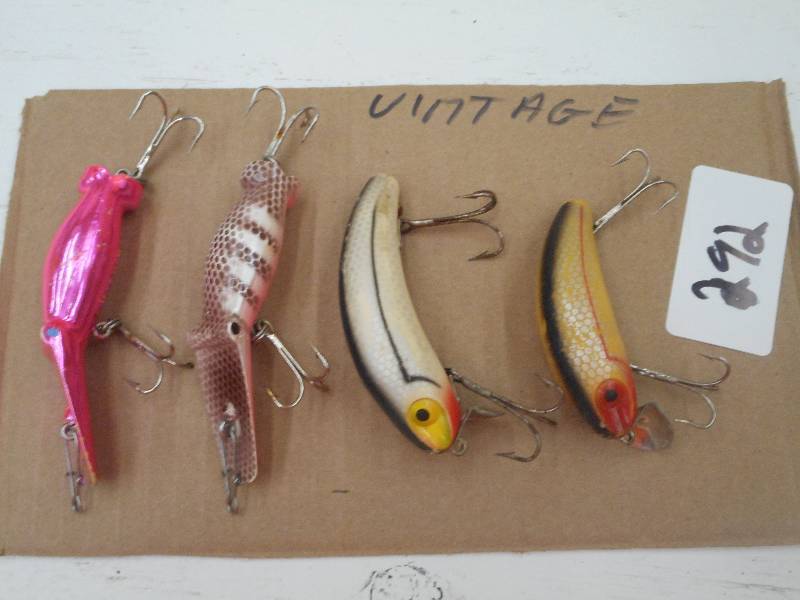 lot 292 image: (4) Vintage Fishing Lures ...