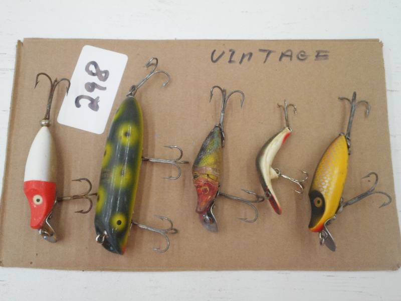 lot 298 image: (5) Vintage Fishing Lures ...