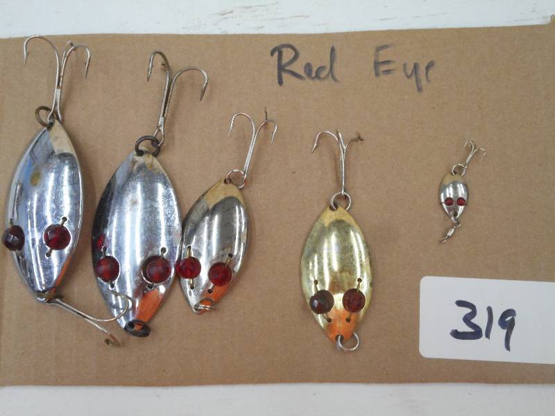 lot 319 image: (5) Red Eye Spoon Lures ...
