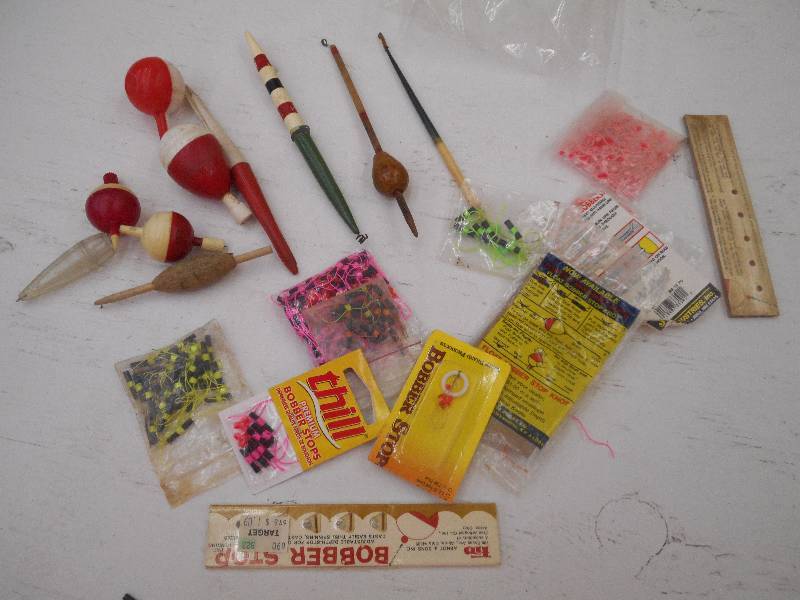 lot 347 image: Lot Of Assorted Bobber Stops & Vint...