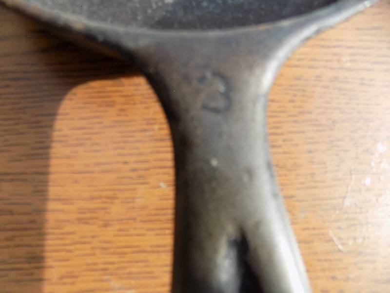 Cast Iron Frying Pan