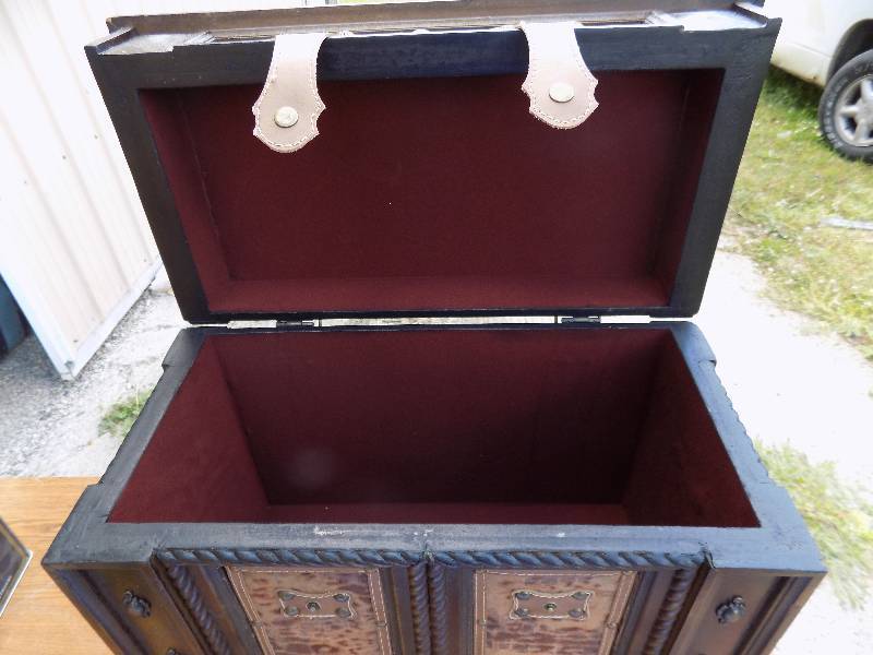 Wood Chest