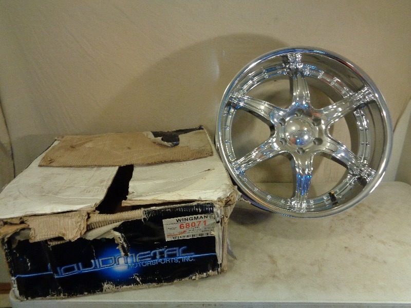 lot 14 image: New Liquid Metal Motorsports Inc 22 Wheel