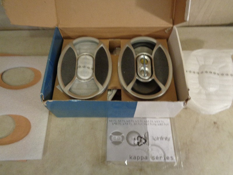 lot 48 image: New Infinity 6 x 9 3 Way Speakers