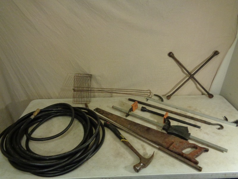 lot 70 image: Tools and Air Hose