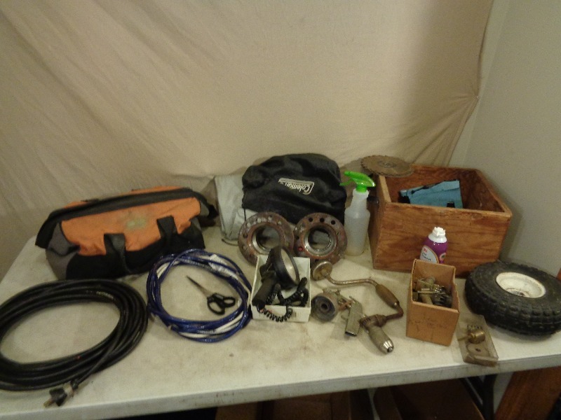 lot 77 image: Tools and Shop Supplies