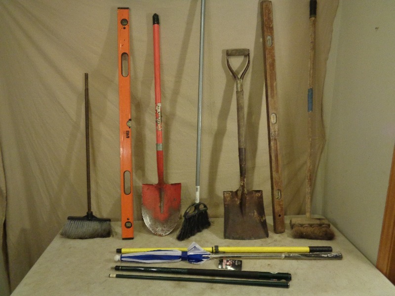 lot 94 image: Long Handle Tools
