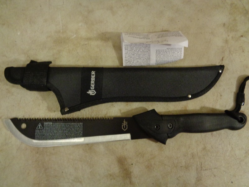 lot 99 image: Gerber Machete