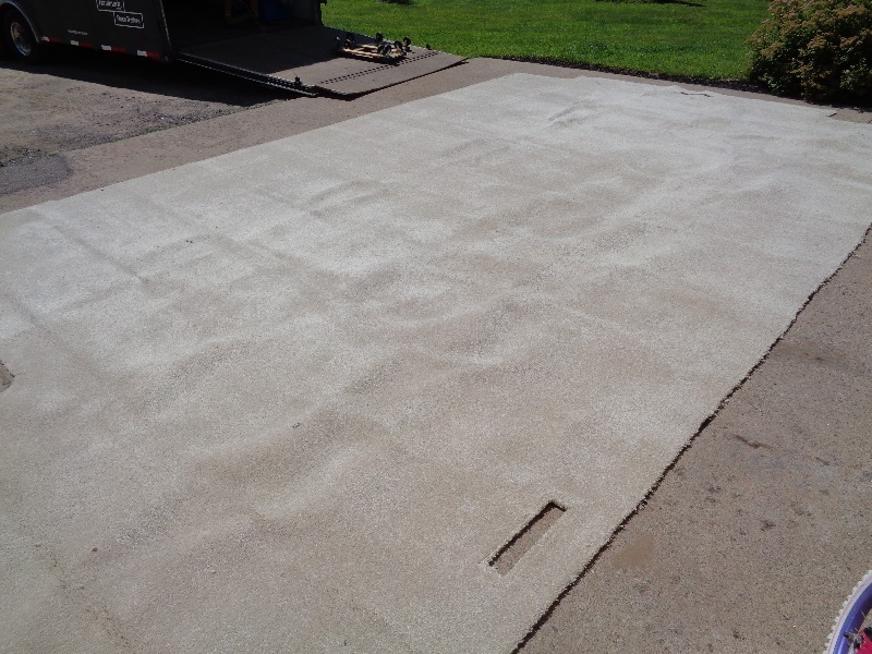 lot 126 image: Carpet