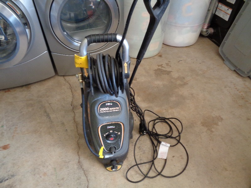 lot 129 image: Task Force 2000 PSI Electric Presser Washer