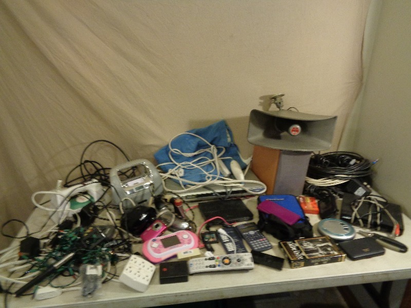 lot 149 image: Assorted Electronics