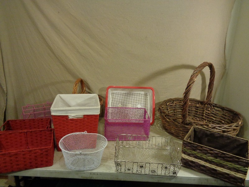 lot 155 image: Assorted Baskets