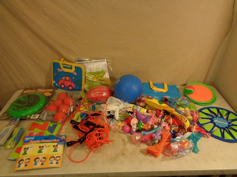 lot 191 image: Assorted New and Used Toys