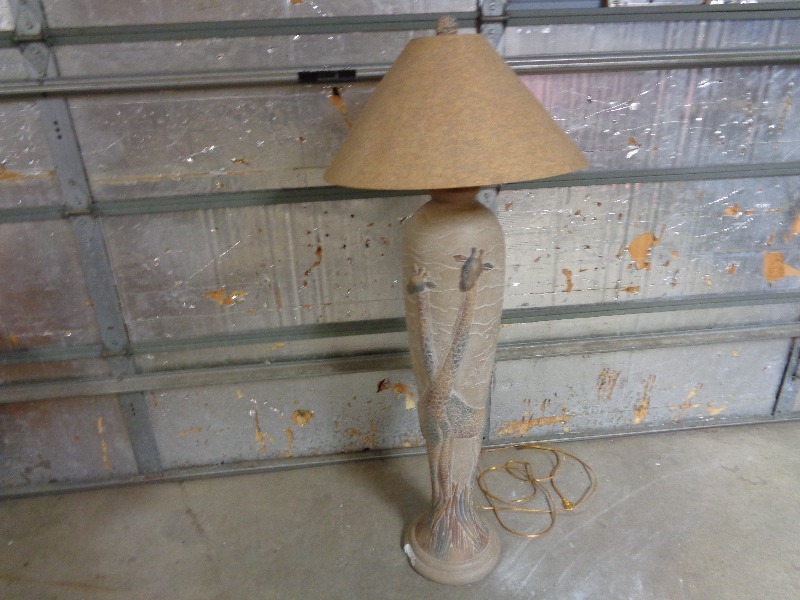 lot 117C image: Large Floor Lamp