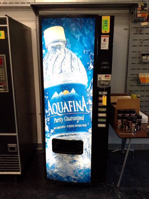 lot 155 image: 7 - Selection Vertical Vending Machine