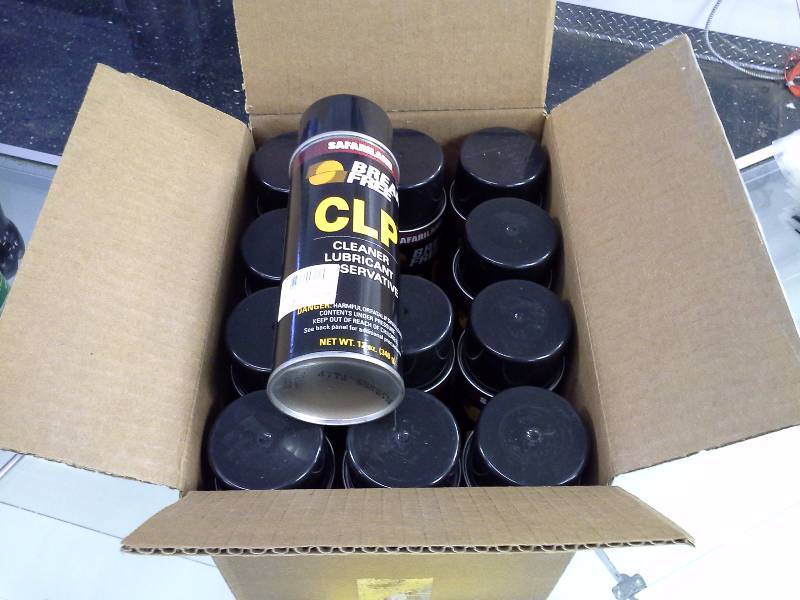 lot 341 image: Case of CLP - 12 - 12oz. Cans