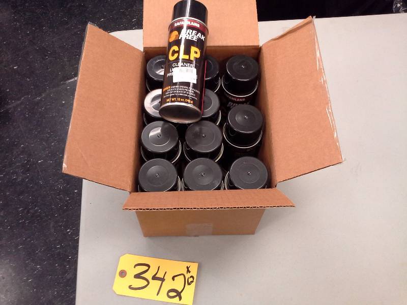 lot 342 image: Case of CLP - 12 - 12oz. Cans