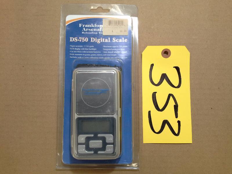 lot 353 image: DS-750 Digital Scale