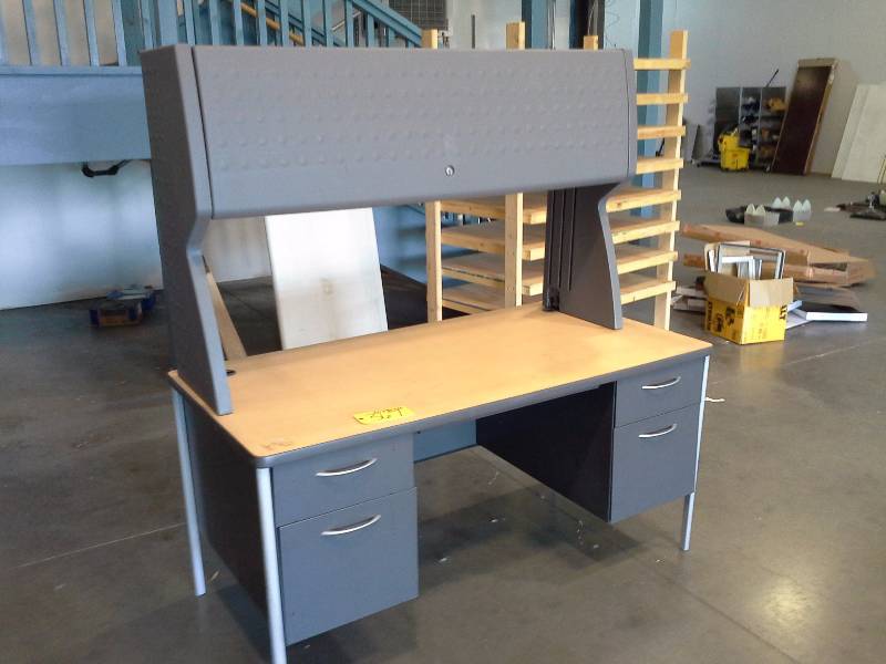 lot 367 image: Desk with Overhead Storage