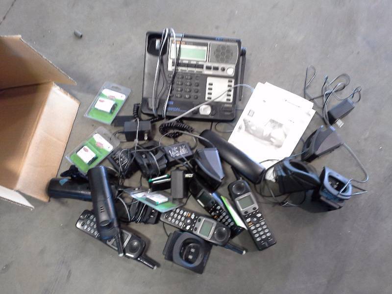 lot 394 image: Misc. Panasonic Phone Components