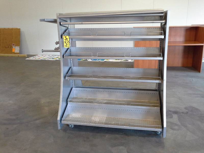 lot 424 image: Retail Rolling Display Rack (Metal)