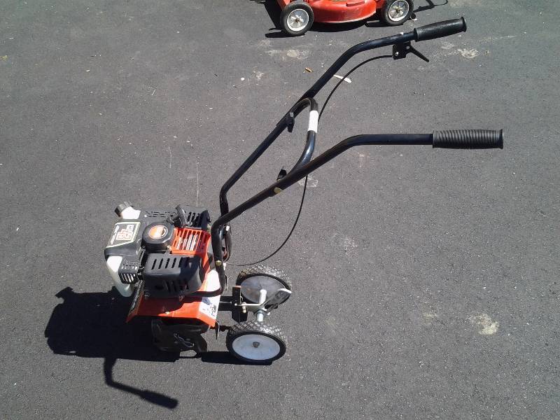 lot 1 image: Viper Garden Tiller MC 43 Earth Quake Runs Good