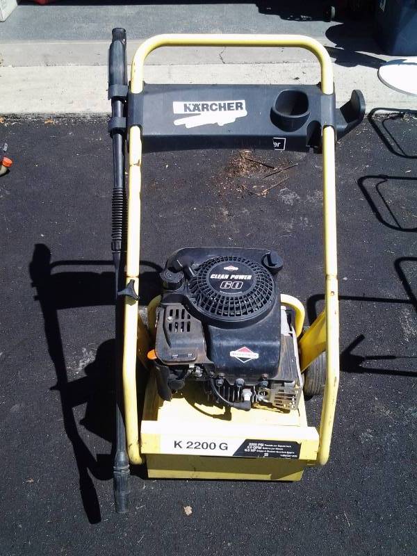 lot 10 image: Karcher Clean Power 60 Pressure Washer Gas. Starts With Starting Fluid. Model K-2200G Has Gun But No Hose. Starts & Runs
