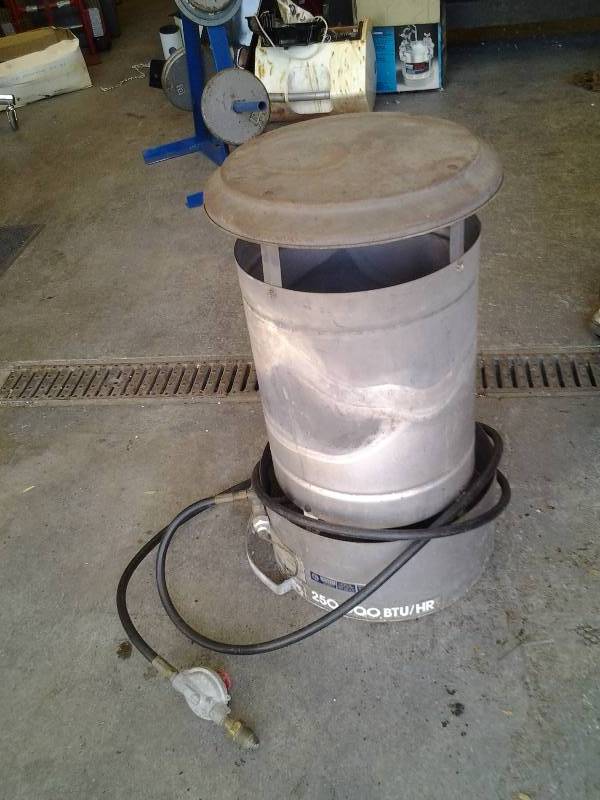 lot 16 image: 250,000 BTU Propane Heater