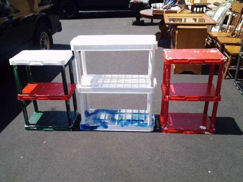lot 21 image: 3-Small Shelving Units