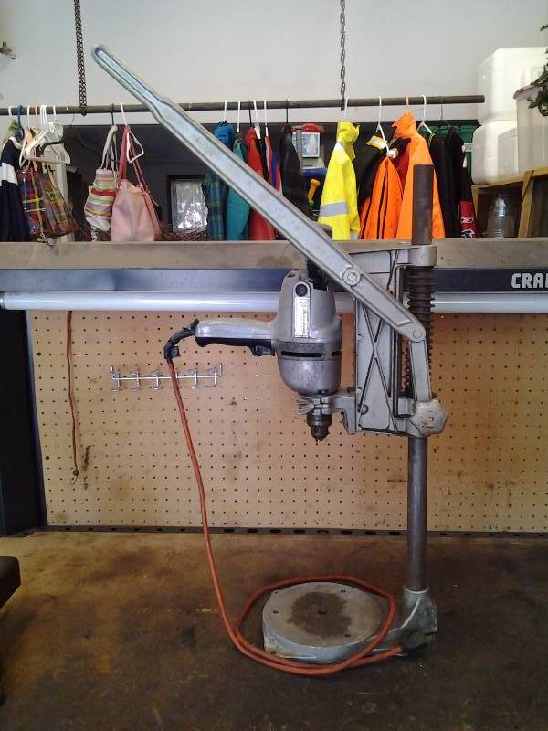 lot 27 image: B&D Drill Press  110 Volt