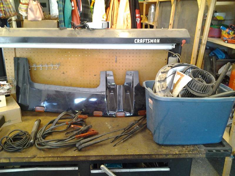 lot 34 image: Lighted Lund Visor, Other 80s Chevy Pick-Up Parts, Other Car Related