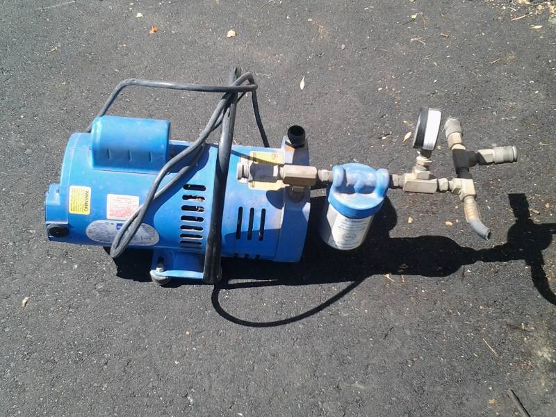 lot 50 image: Doerr Breathable Air Pump