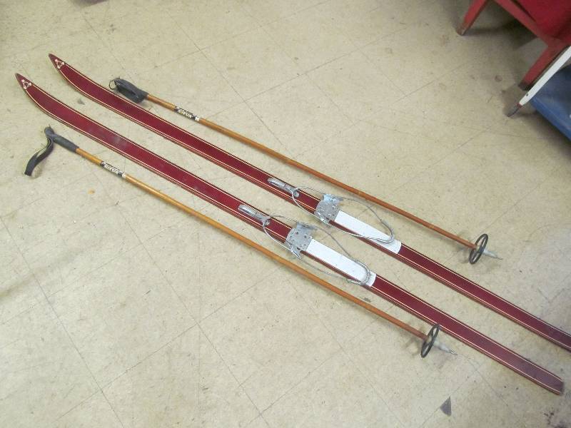 SkisPoles