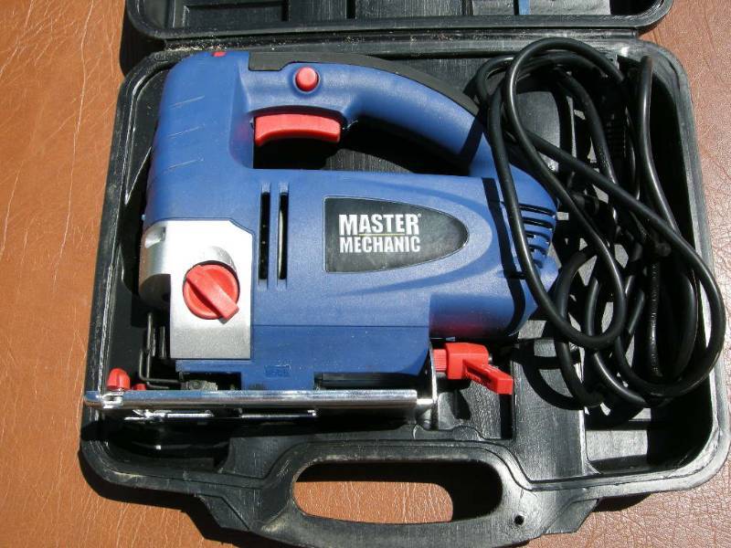 lot 25 image: Master Mechanic Jig Saw