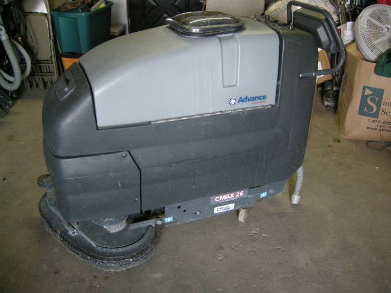 lot 5 image: Advance CMAX26 Floor Scrubber