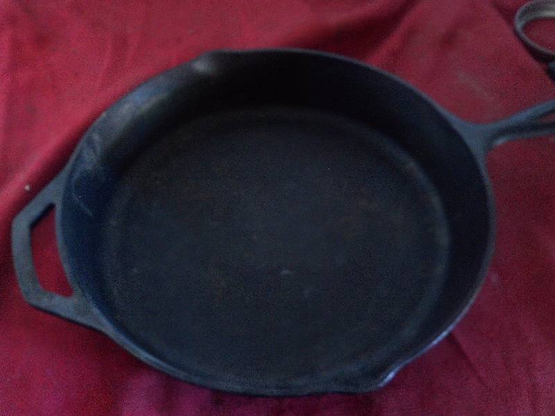 NUMBER 10 LODGE PAN