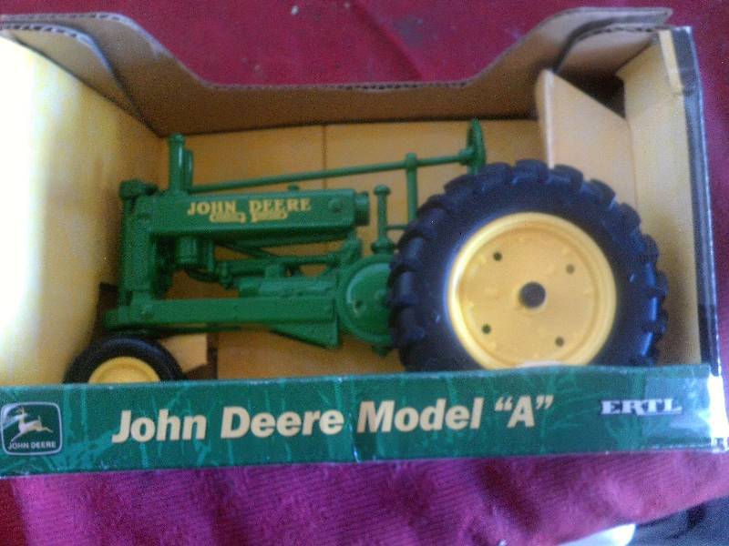 old cast iron john deere tractor