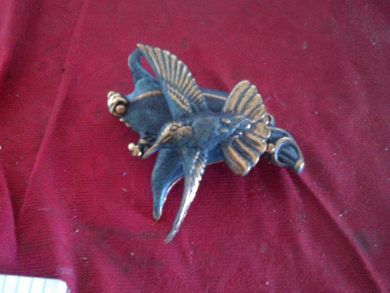 VIntage humingbird door knpocker