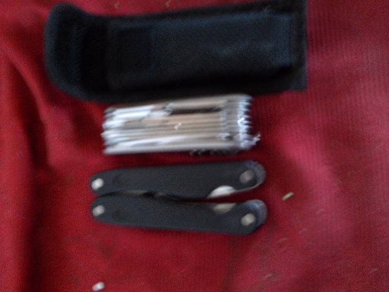 2 MULTI PURPOSE TOOLS