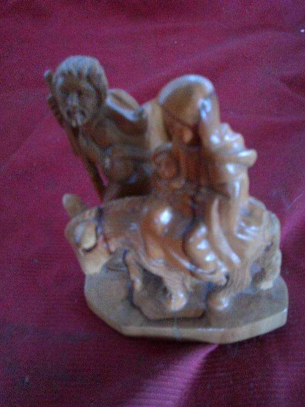 BETHLAHAM WOOD CARVING