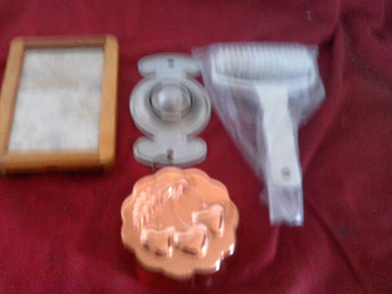 NEW AND VINTAGE KITCHWARES